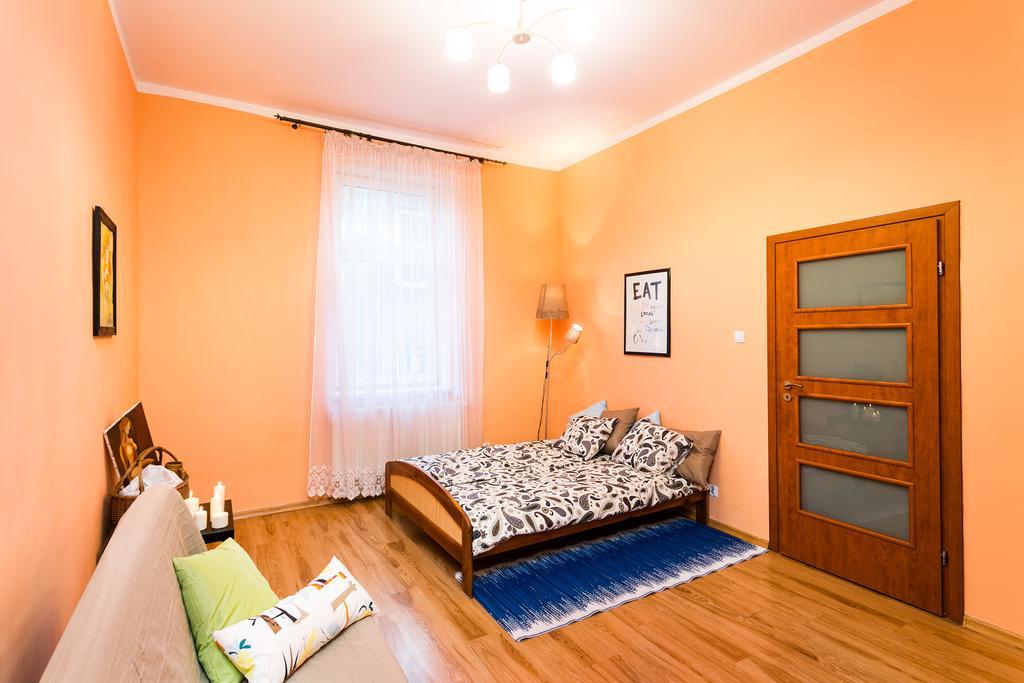 Apartament Live Like Locals: Market Square X Jewish District *